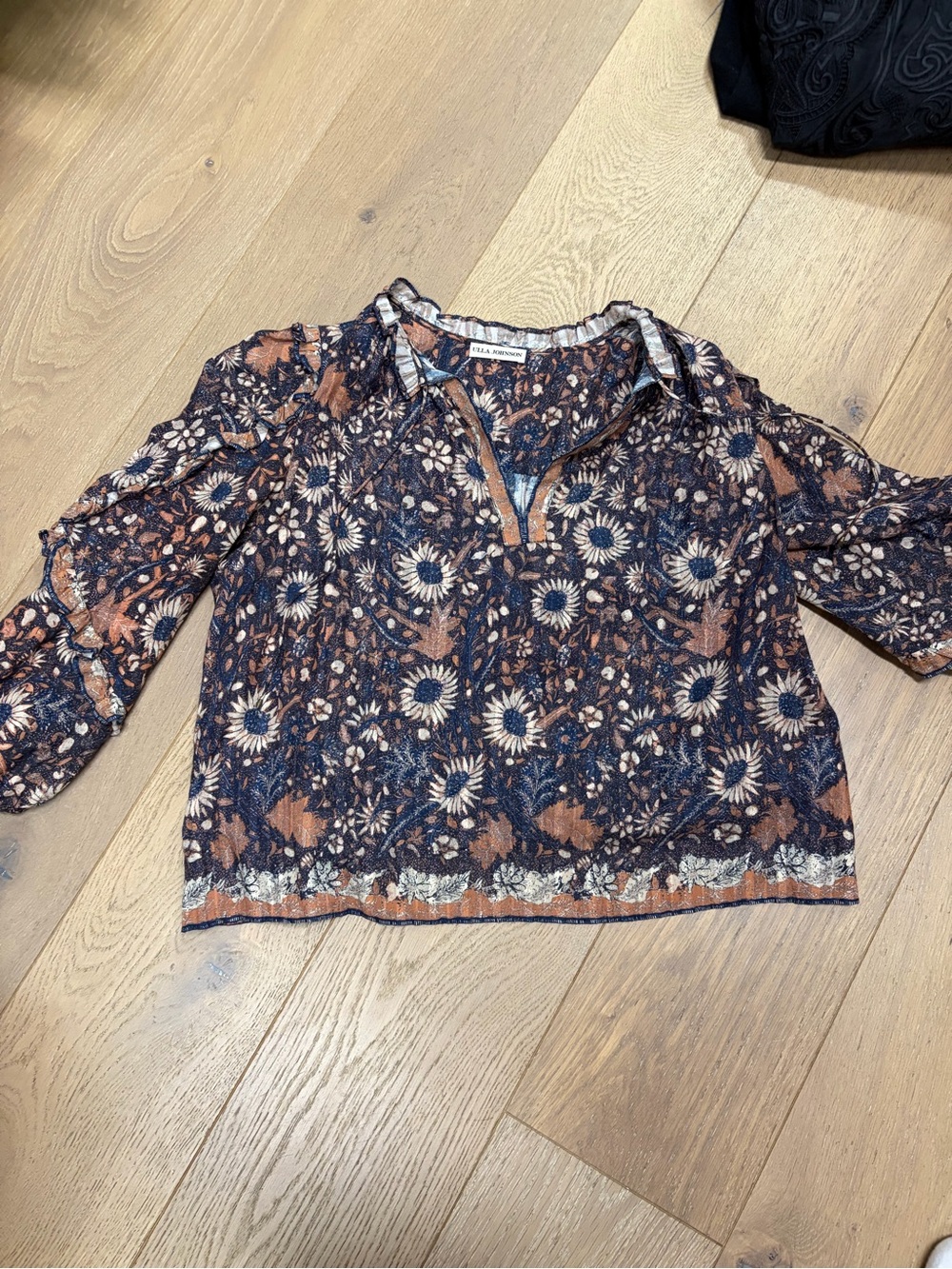 Ulla Johnson Navy and Rust Daisy Print Peasant Blouse